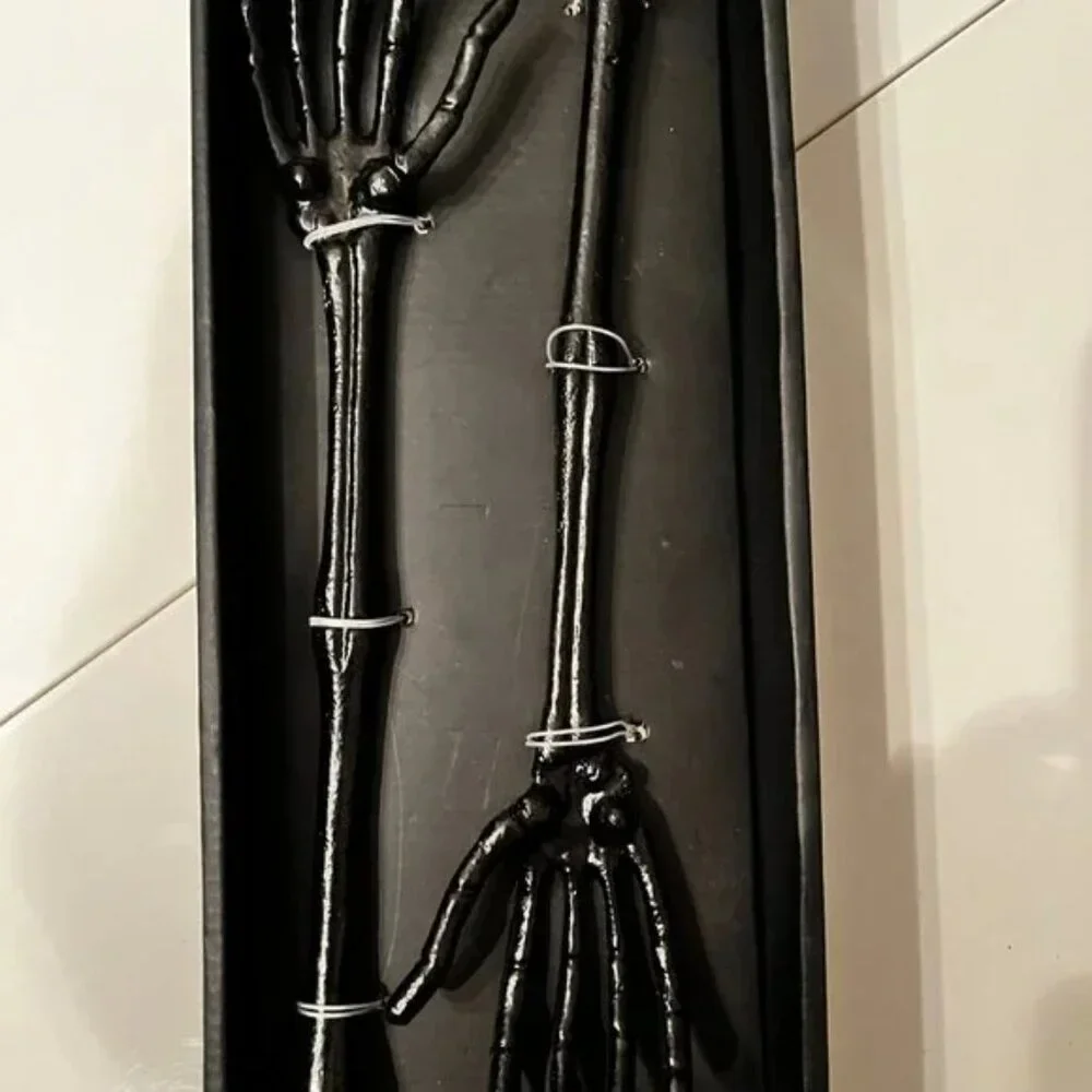 Skeleton Salad / Food Servers‎ (new / ps/x)